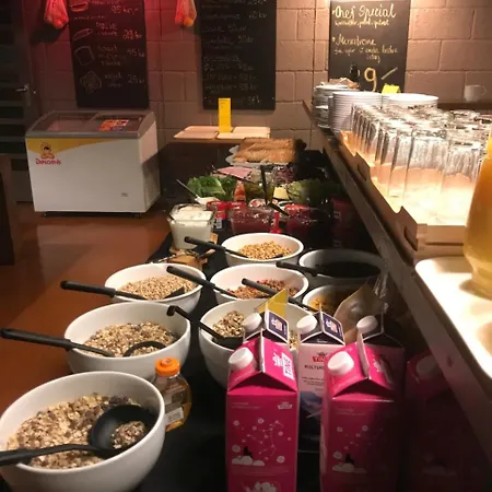 B27 Hostal